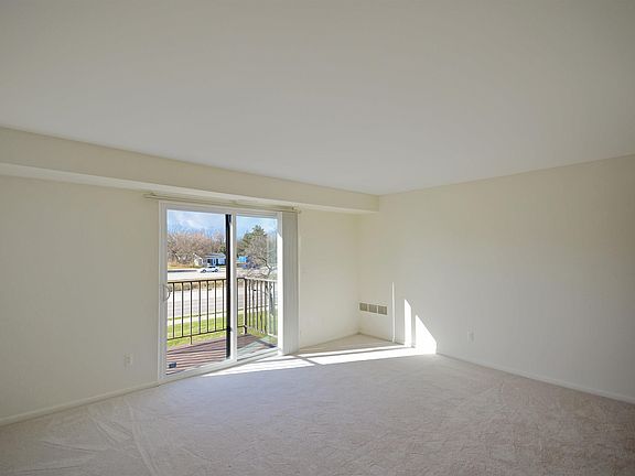3rd image of 43298-40 Mound Rd