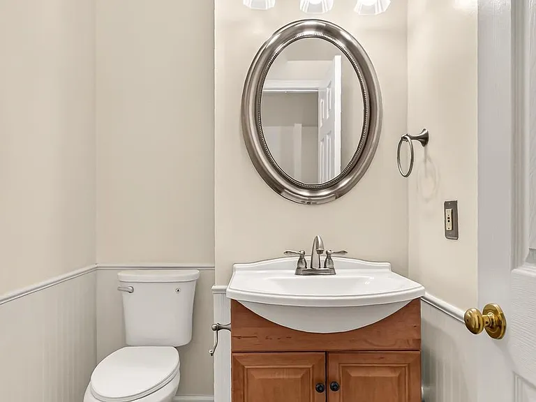 14637 Stream Pond Dr — Photo 23