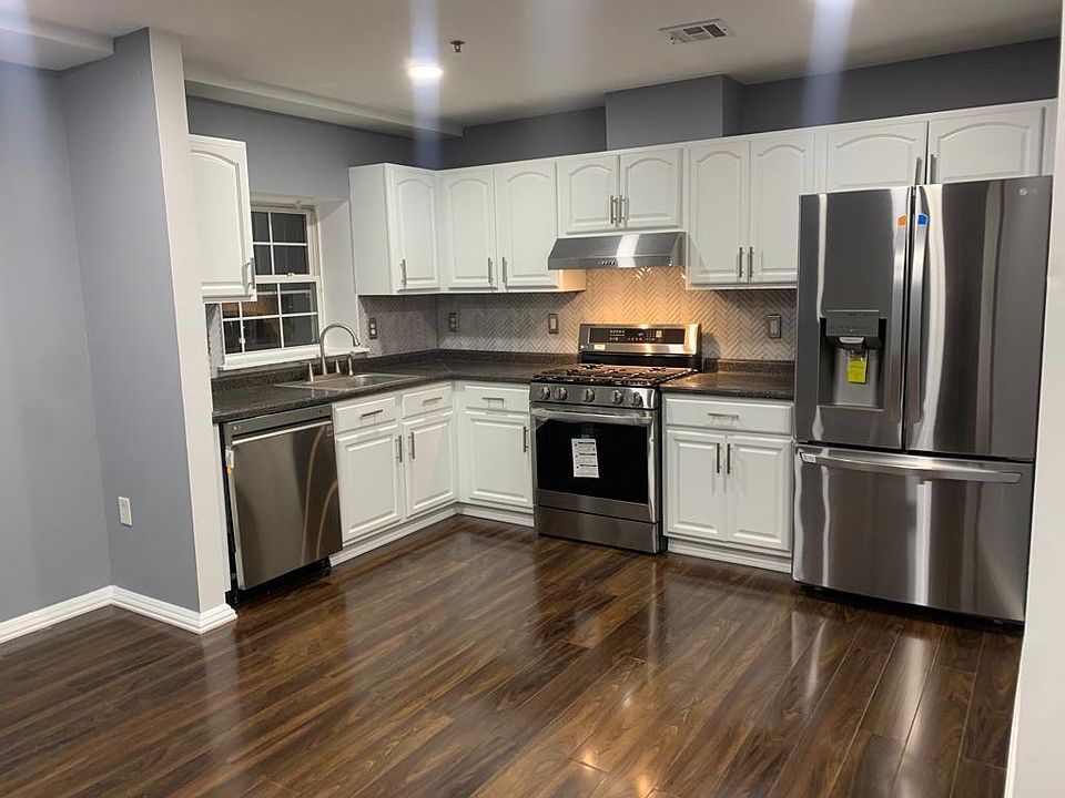 1st image of 262-264 Mount Pleasant Ave #1