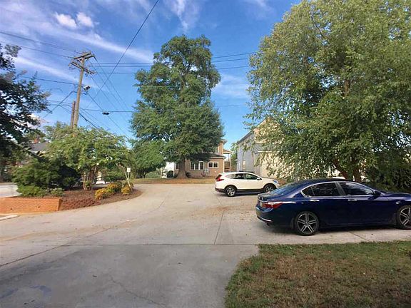 3rd image of 199 N Dean St