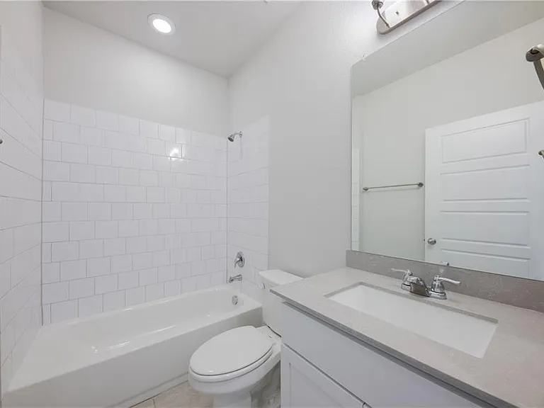 204 Cold Spring Loop — Photo 30
