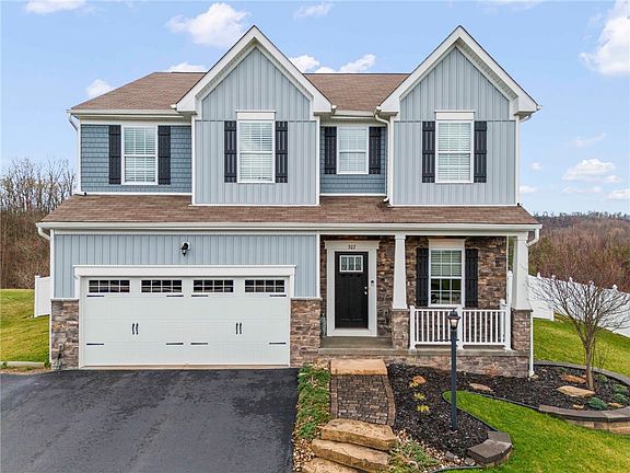 3rd image of 307 Regent Ct
