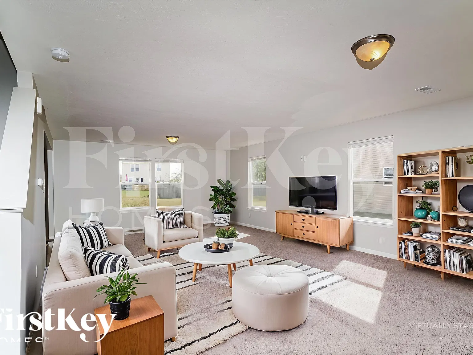 3 bed, 3.0 bath, 2259 sqft, $2,440 — Photo 3