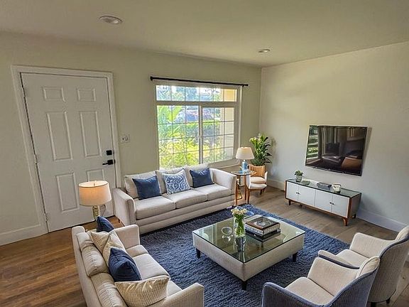 2nd image of 9661 Maureen Dr Unit C