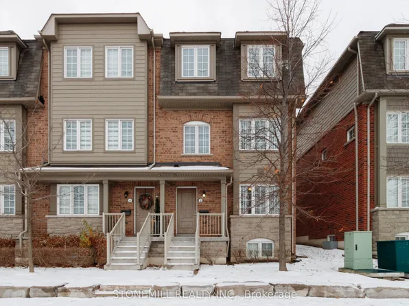 3130 Boxford Cres #5, Mississauga, ON L5M 0X1