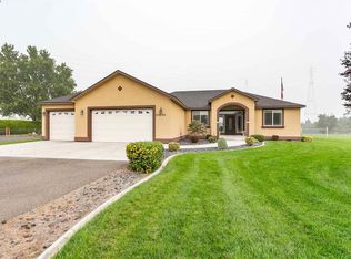 210704 E Schuster Rd, Kennewick, WA 99337