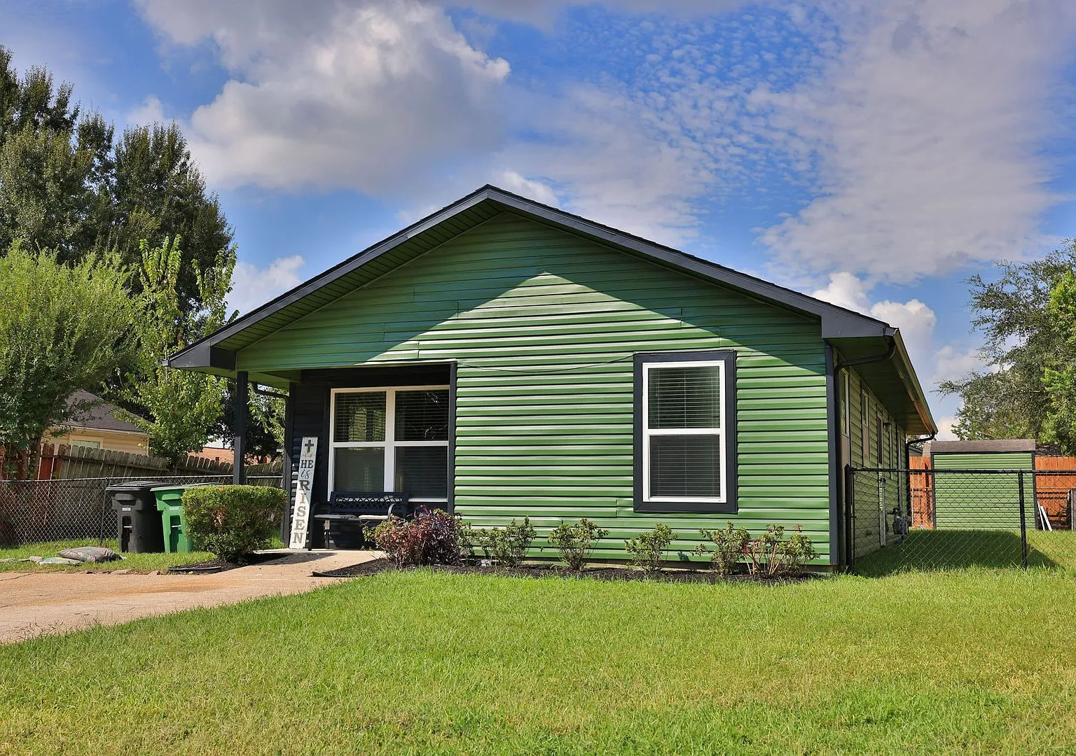 9815 Caballero Dr | 3 Bed 1 Bath | Large Backyard — Photo 3