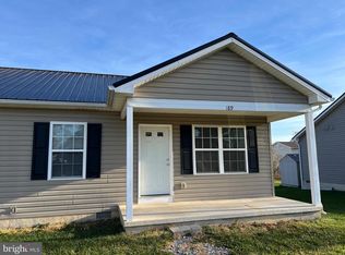 189 Neptune Way, Bunker Hill, WV 25413