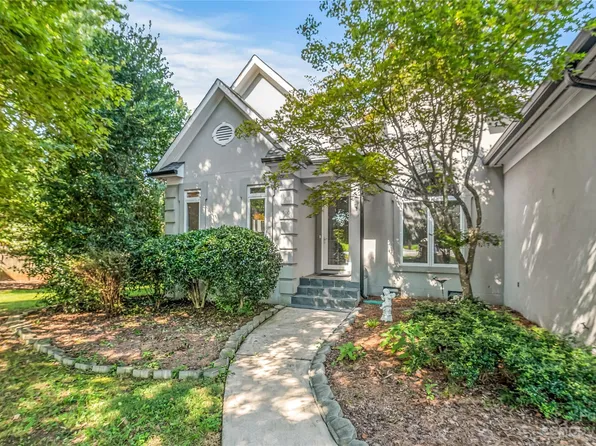 900 Sydney Dr, Charlotte, NC 28270