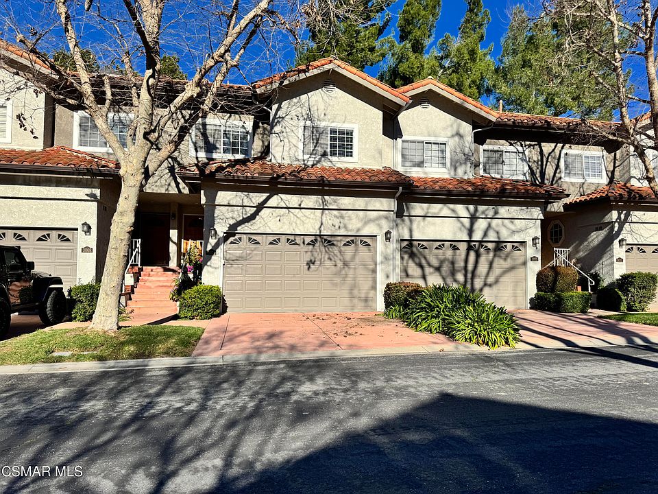 1st image of 3071 E Hillcrest Dr