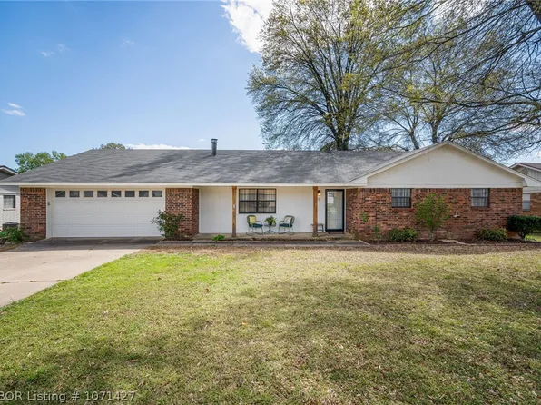 113 Dogwood Ave, Poteau, OK 74953