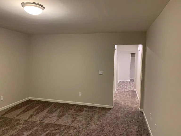 6260 Townley Way — Photo 3