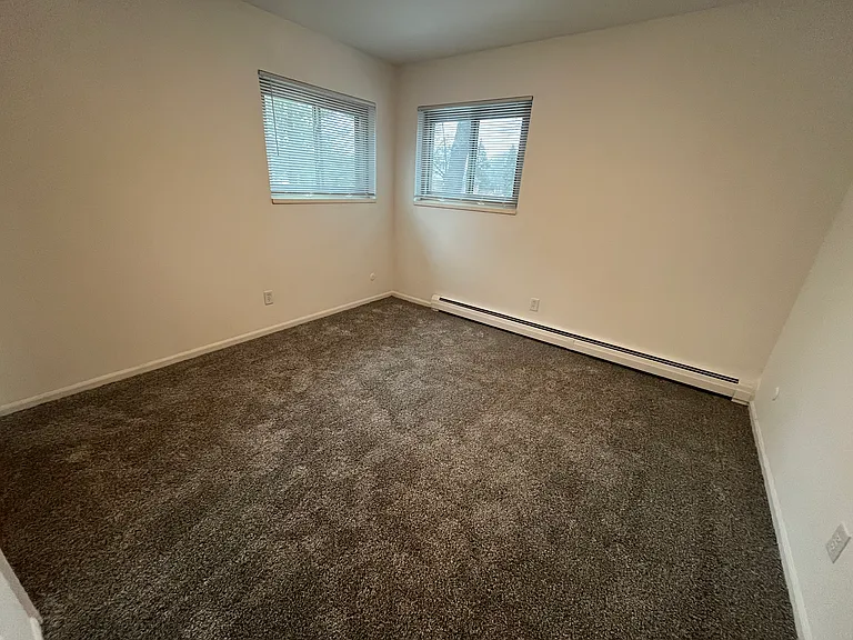 E2-3 Bedroom-1