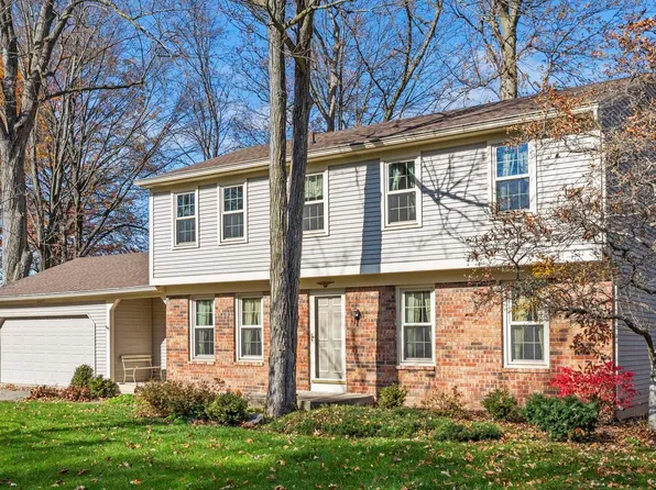 6607 Bennington Dr, Fort Wayne, IN 46815