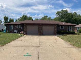 3428 Larosa St, Portage, IN 46368