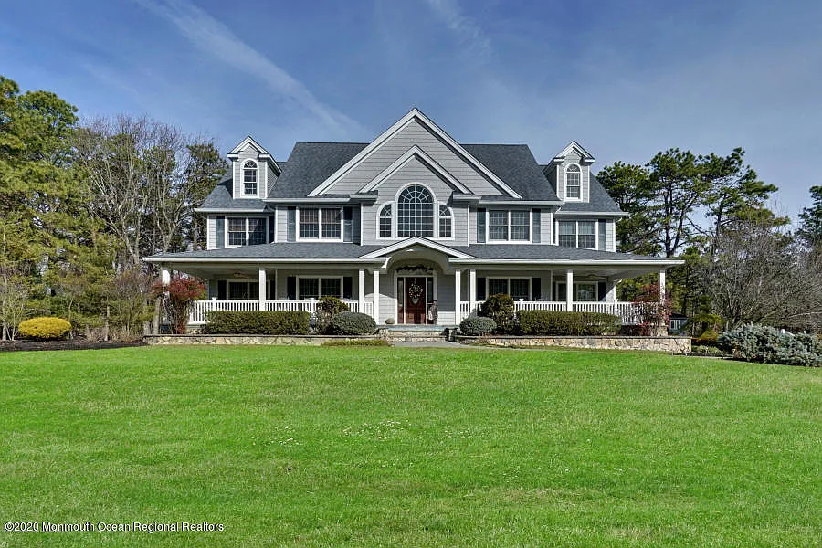 129 Arnold Blvd photo 1