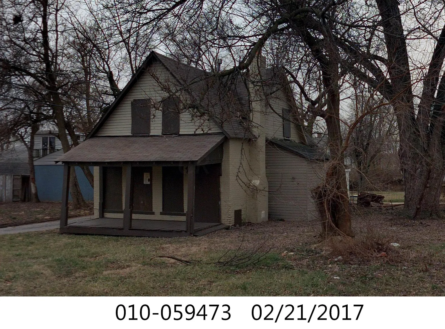 2461 Bremen St photo 1