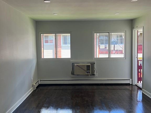 2nd image of 473 Park Ave