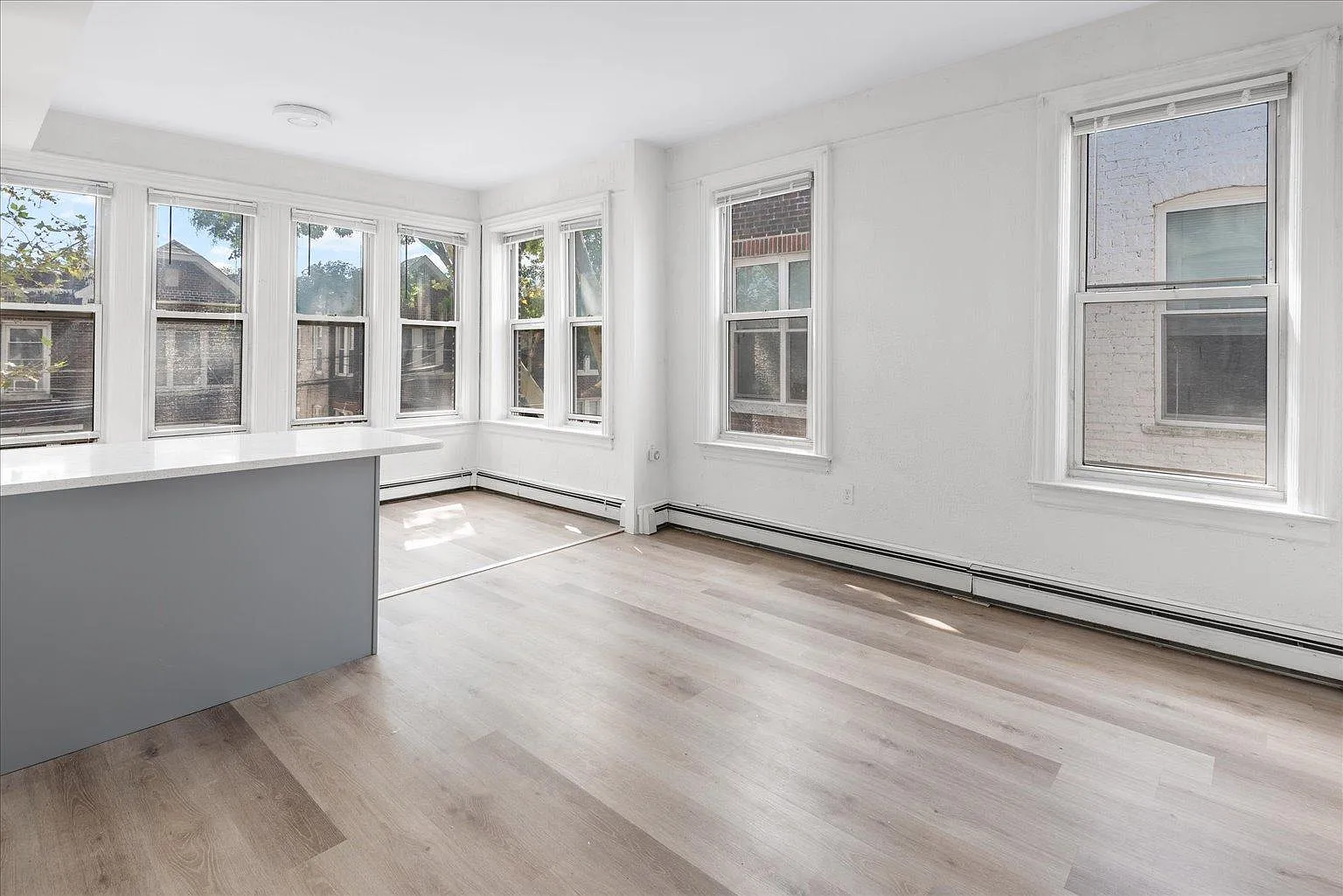1 bed, $2,200 — Photo 4