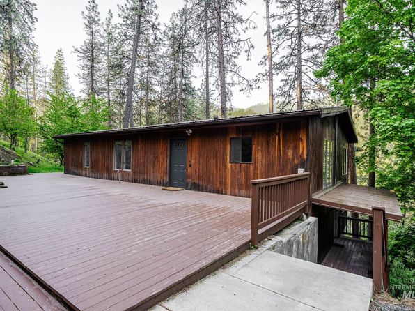 905 Dewey Ave, Orofino, ID 83544