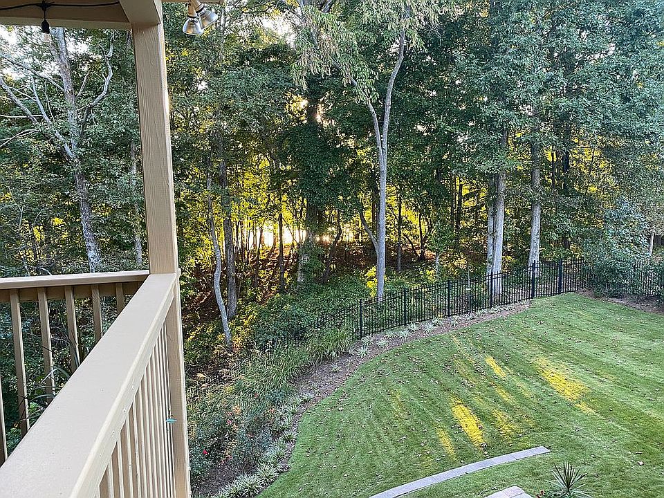 2nd image of 7009 Tree House Way