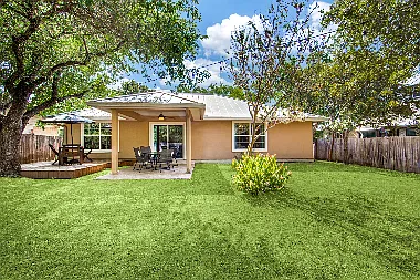 9035 Wellesley Manor Dr — Photo 18