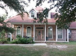 8305 Clamshell Ave, Ocean Springs, MS 39564