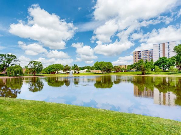 1417 Valley Lake Dr #5-5649NW