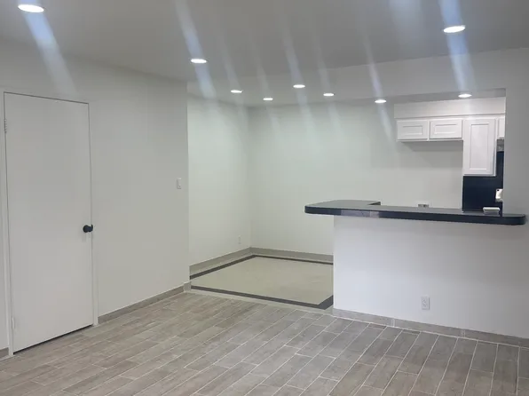 6910 Balboa Blvd APT 2, Van Nuys, CA 91406