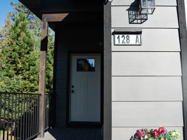 128 Saddle Loop, Bigfork, MT