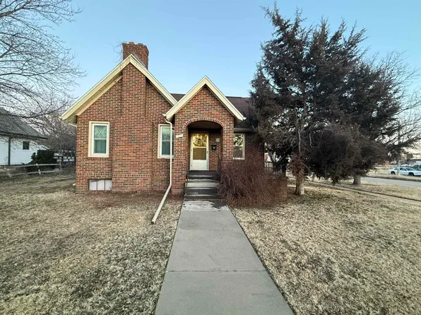 1007 N Lincoln St, Russell, KS 67665