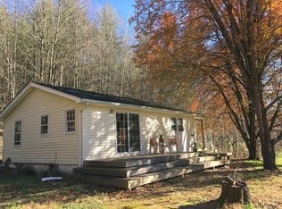 328 Pumpkin Run Rd, Purlear, NC 28665