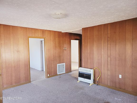 5th image of 1617 NE Luck Ave