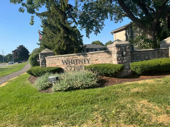 6103 Orchard Lake Rd APT 203, West Bloomfield, MI 48322