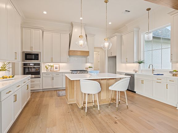 6th image of this home