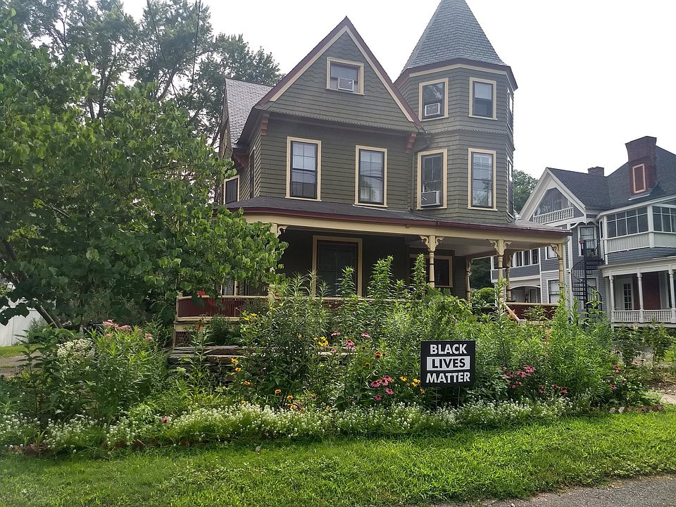 1880s Victorian house