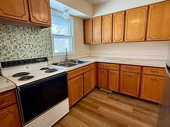 3rd image of 6255 Peachtree St