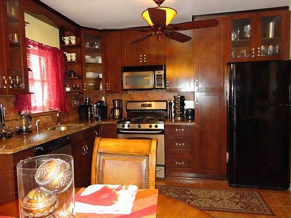 5th image of 3333 Gunther Ave