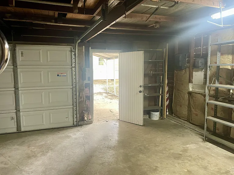 720 S Hickory St — Photo 38