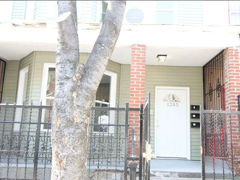 1245 College Ave #201 — Photo 1
