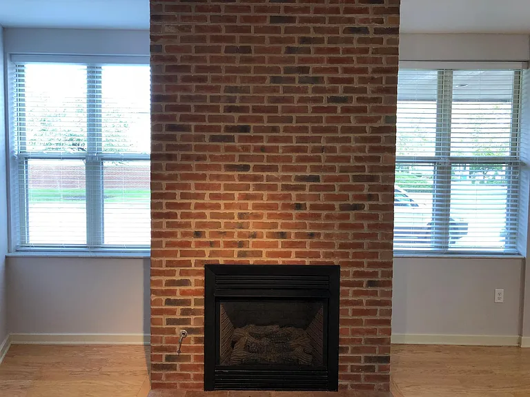 431 W 1st Ave #101 — Photo 13