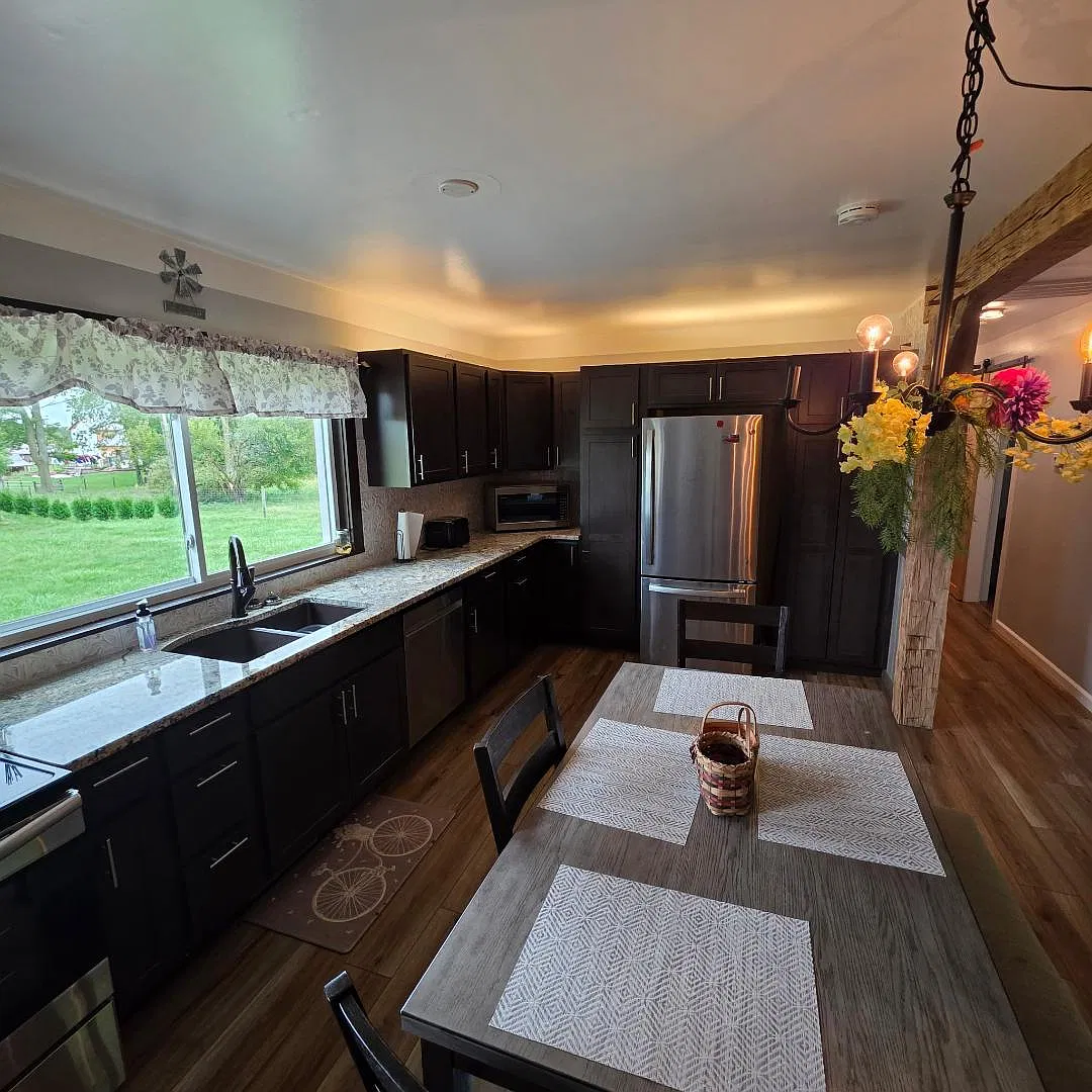 5559 N Round Barn Rd — Photo 4