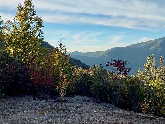 3rd image of 42 Stack Rock Rd