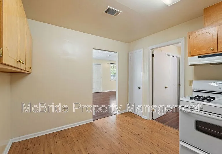1739 Cornell Dr — Photo 18