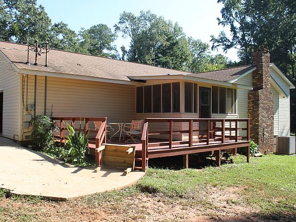 4th image of 1280 Chalybeate Rd