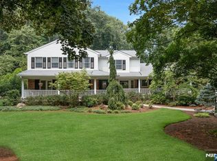 549 Lee Ct, Wyckoff, NJ 07481