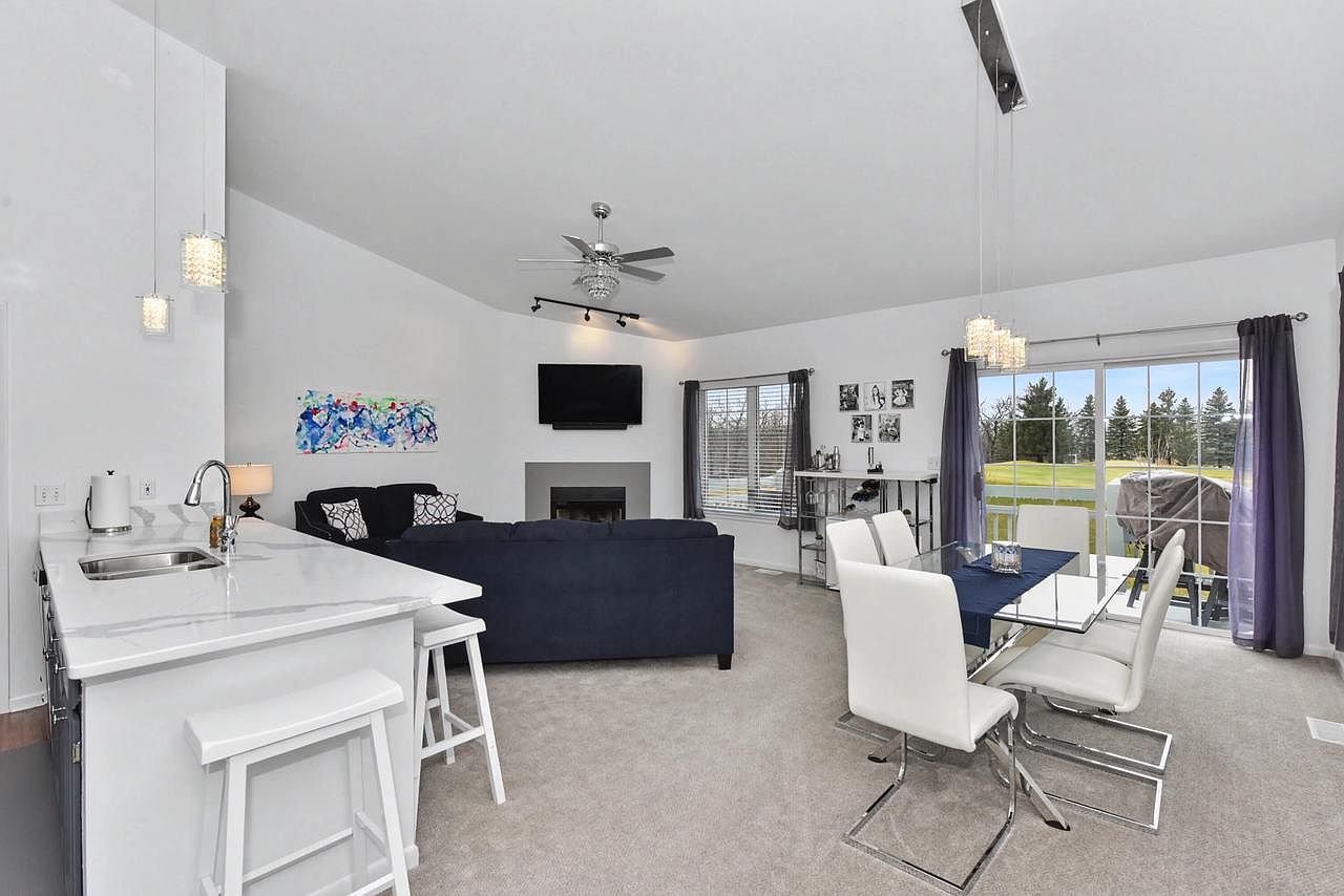 534 Geneva National AVENUE #N 6-64