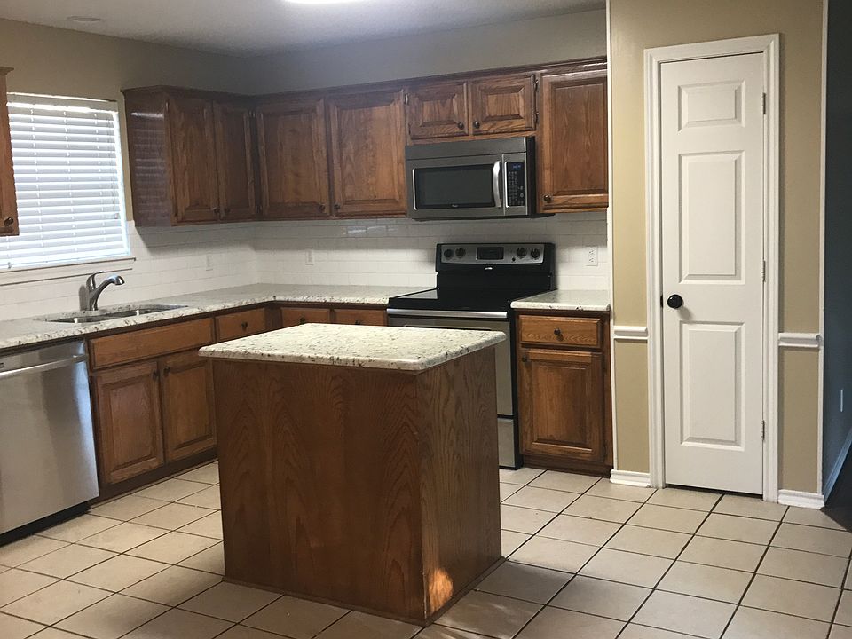 1st image of 412 Landon Dr