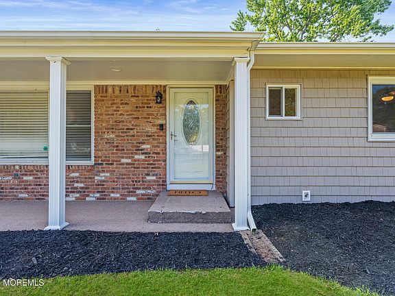 4th image of 1016 Onyx Drive