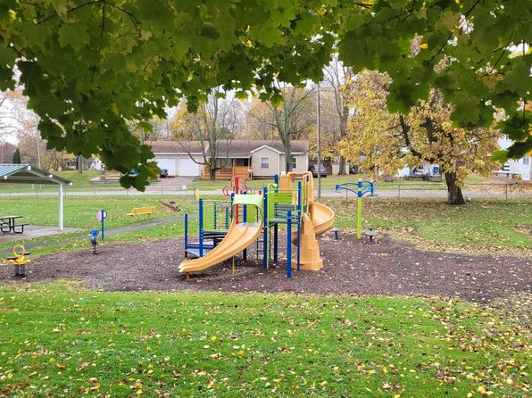 931 Hughes Ave, Flint, MI 48503